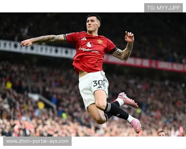 马拉西亚时隔一年回归,曼联替补席见证久违面孔 马拉西亚时隔一年回归,曼联替补席见证久违面孔